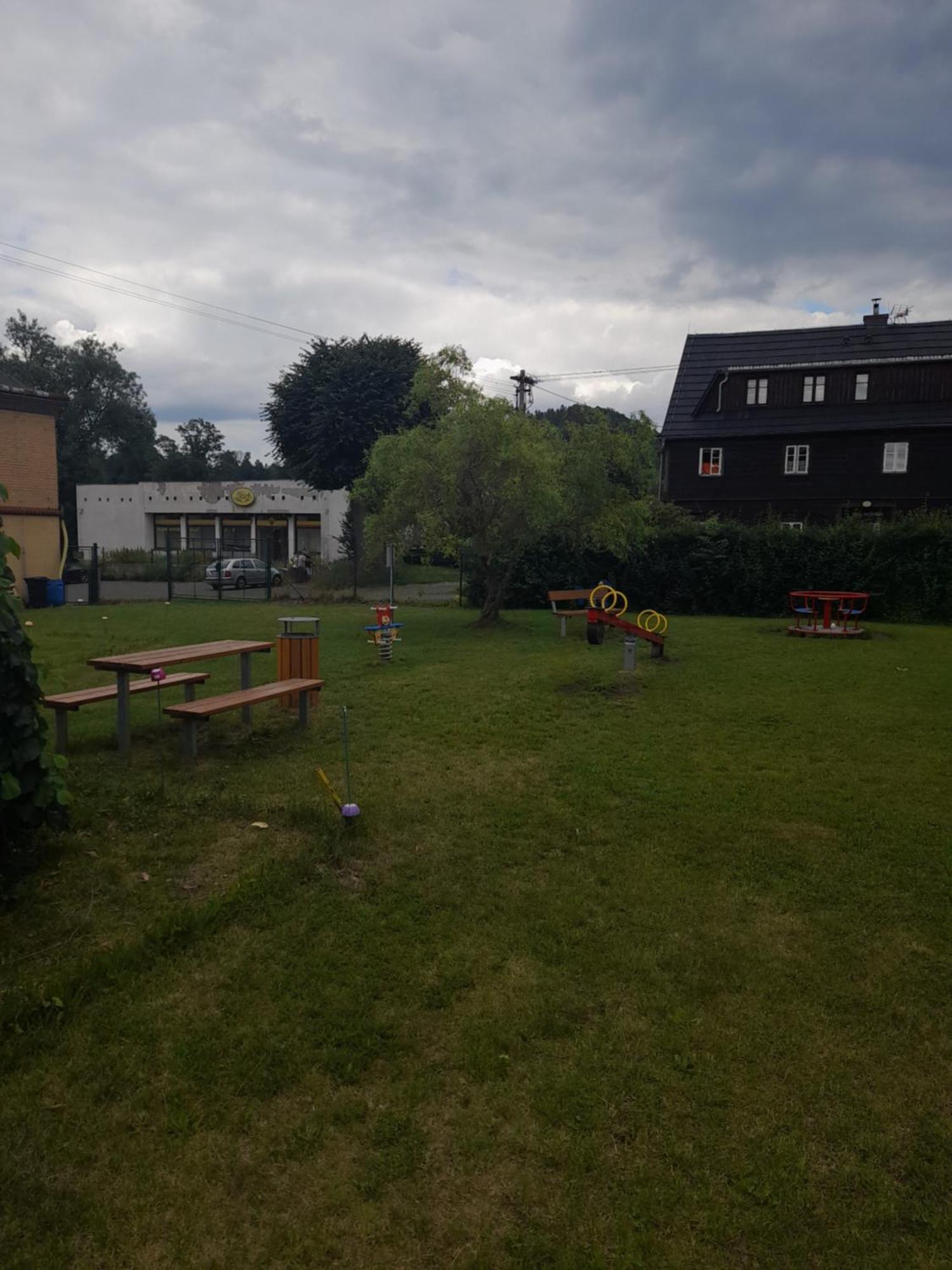 Penzion Sklarska Hospoda Chřibská Exterior foto