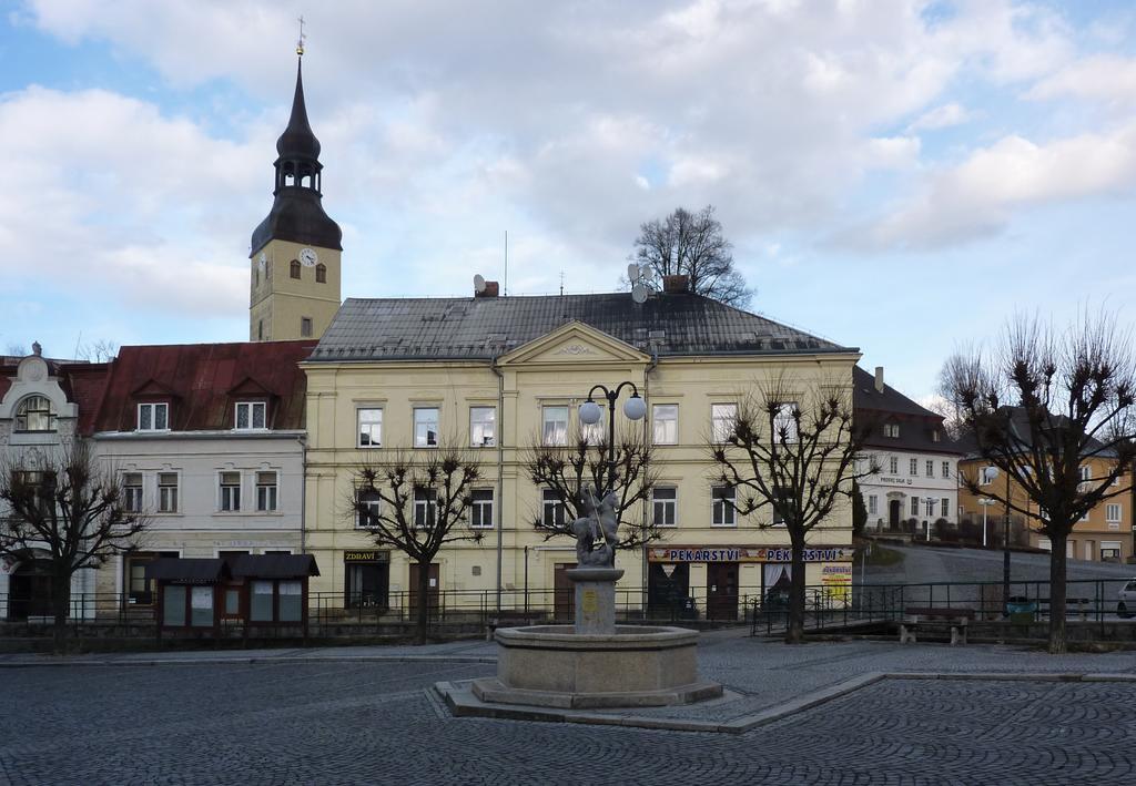 Penzion Sklarska Hospoda Chřibská Exterior foto