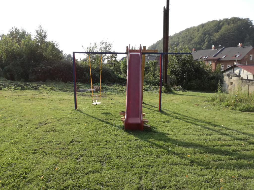 Penzion Sklarska Hospoda Chřibská Exterior foto