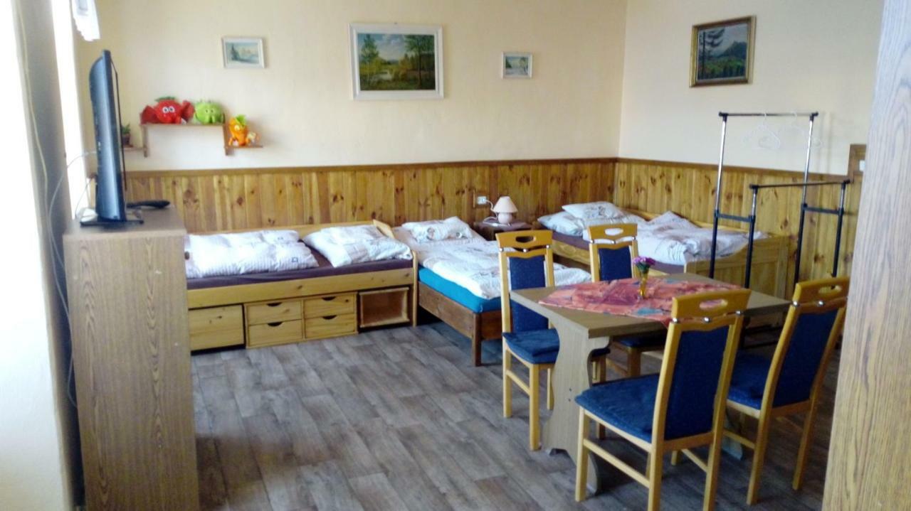 Penzion Sklarska Hospoda Chřibská Exterior foto